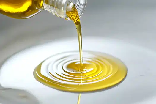 A sizzling cast-iron skillet filled with seasoned ground turkey, tender sweet potato cubes, and fresh herbs, creating a nutritious and flavorful dinner.